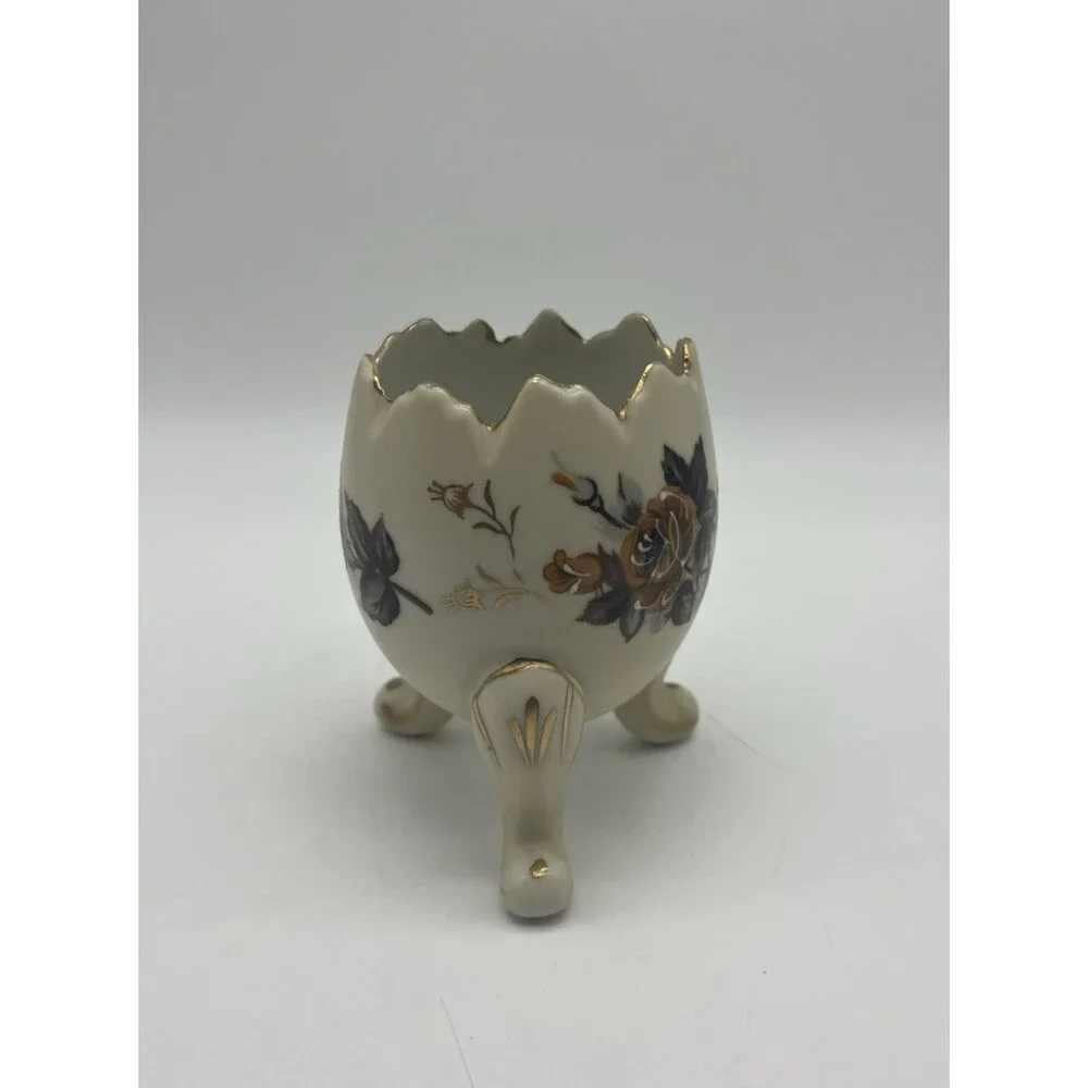 Unmarked this ceramic